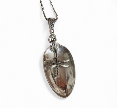 dragon fly worry spoon