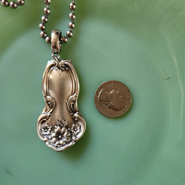 flowery vintage chunky pendant